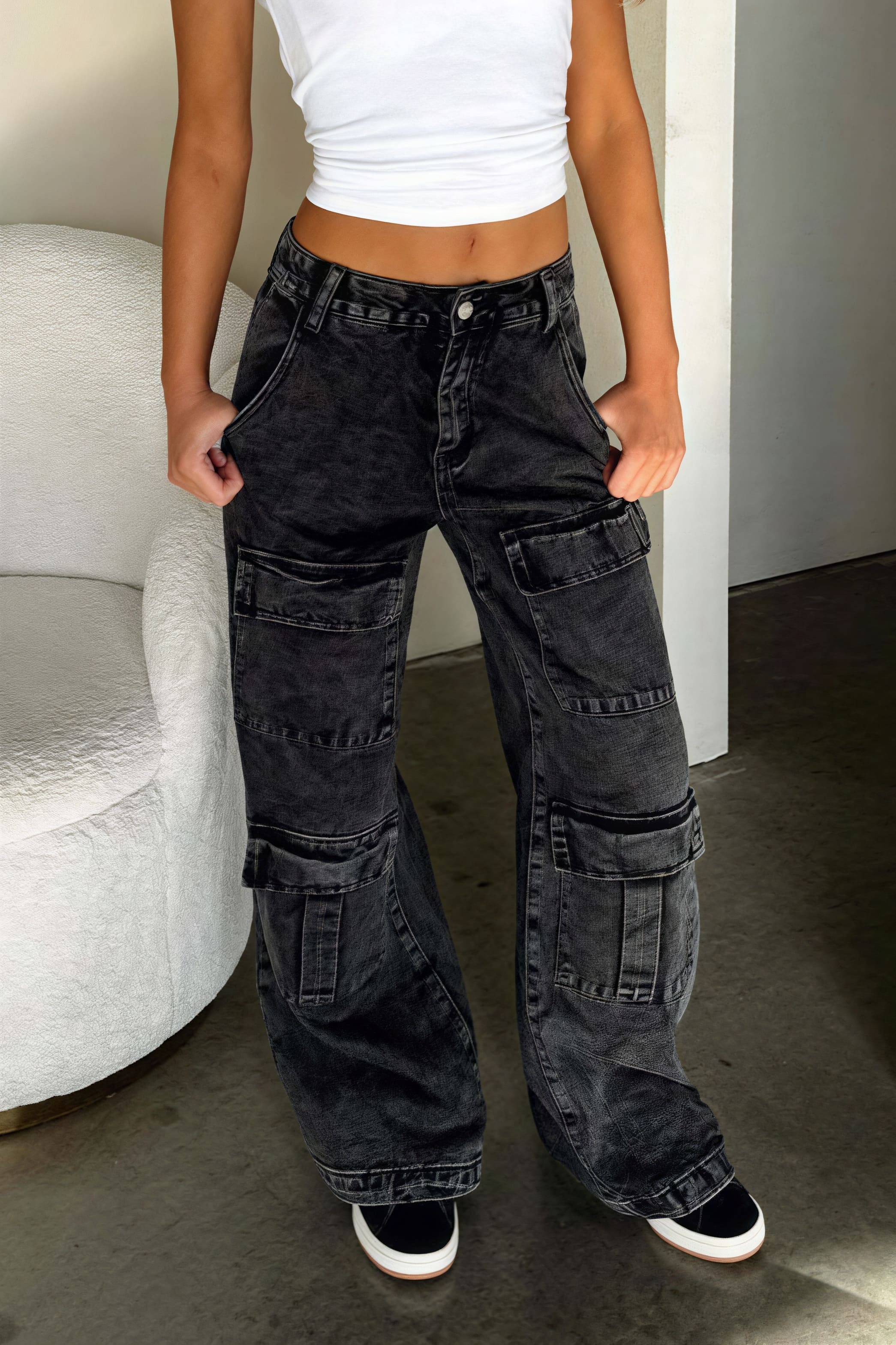 Retro Pocket Washed Cargo Straight Jeans