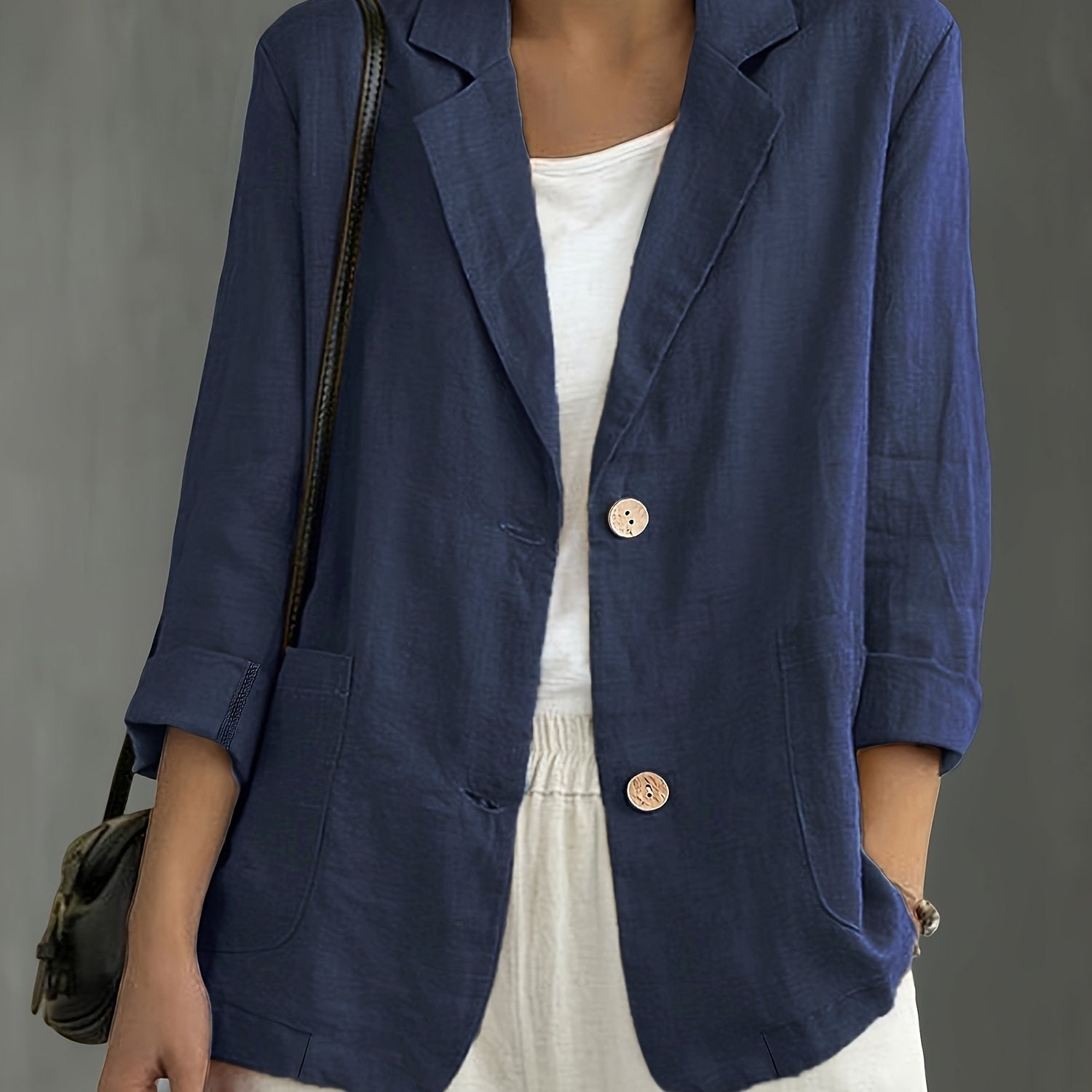 Tailored Linen Blazer with Patch Pockets for Casual Style