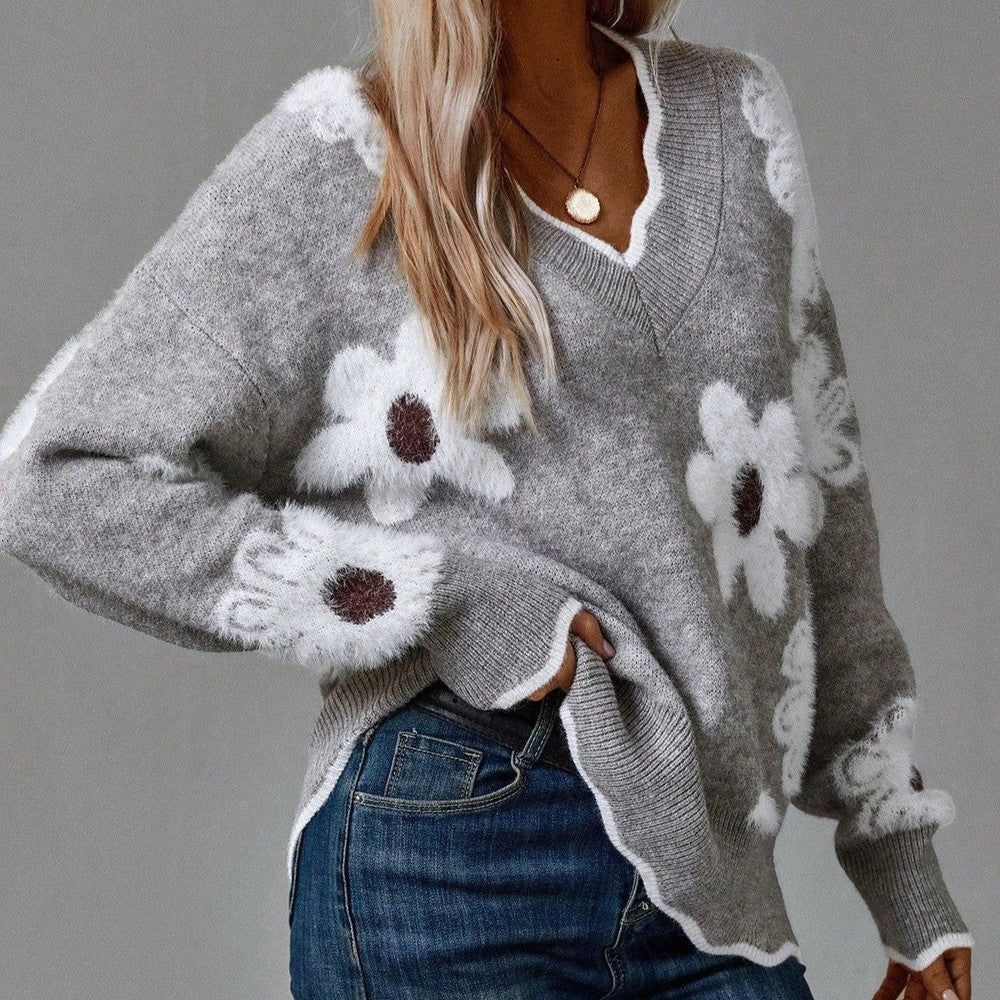 Trie | Women's Floral Applique V-Neck Sweater