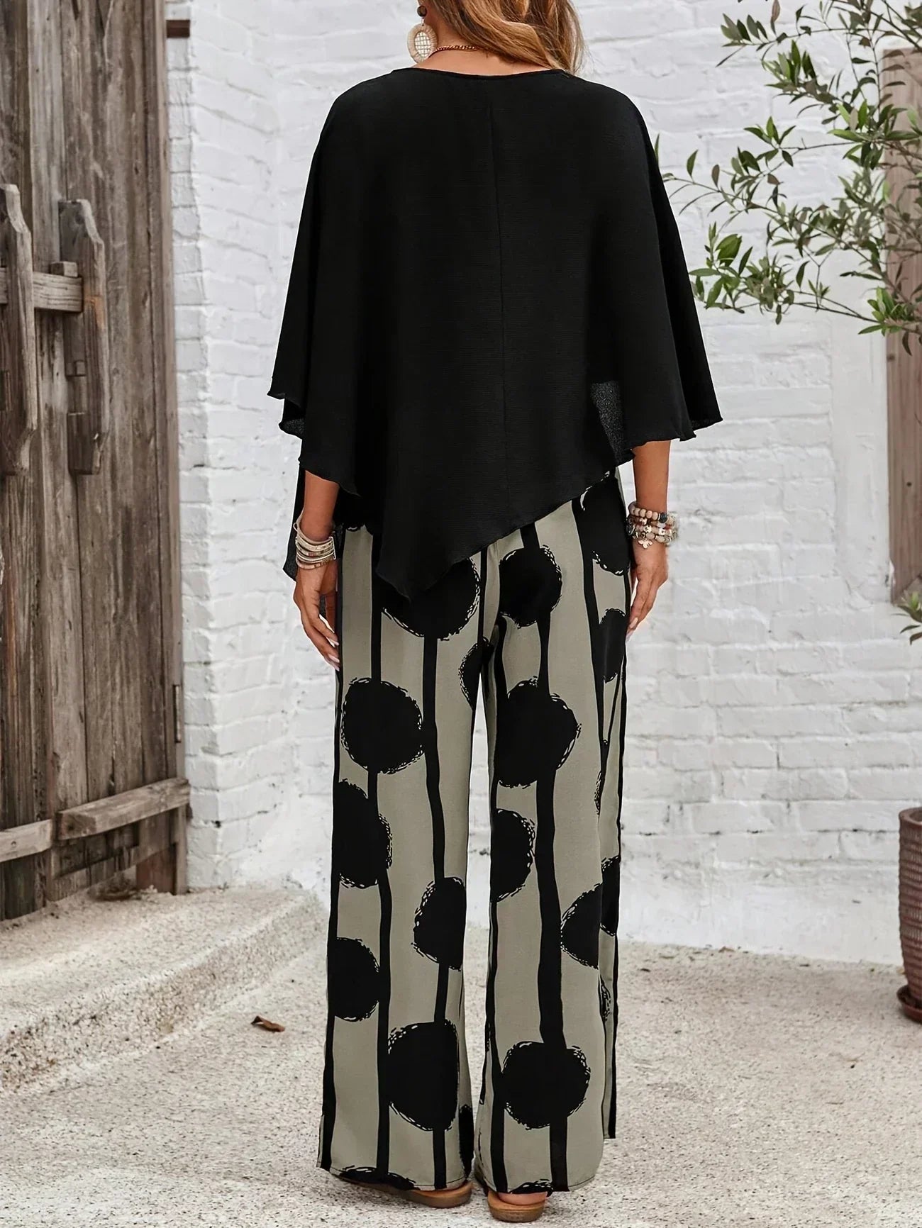 Mila | Women’S Asymmetric Top And Printed Pant Set
