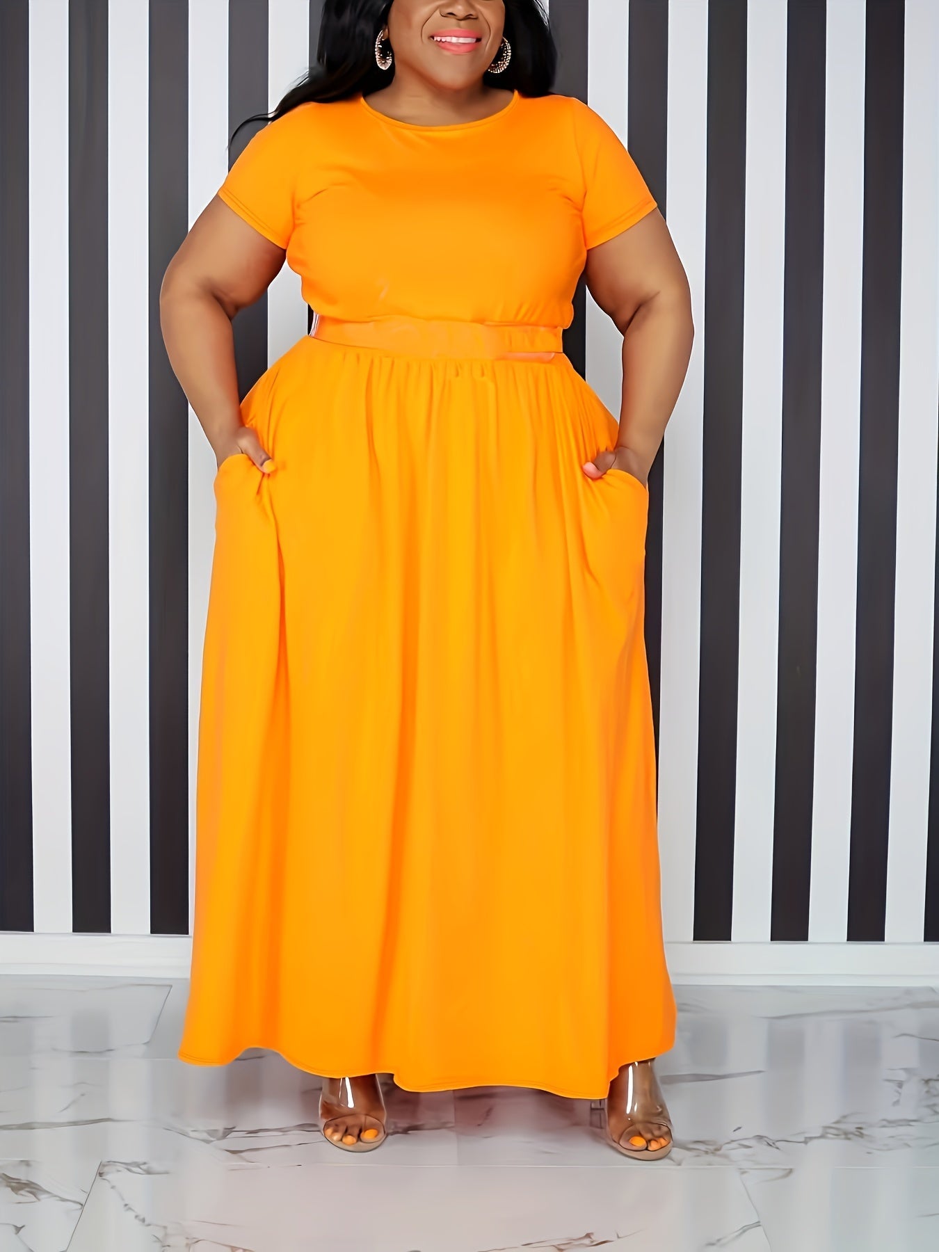 Plus Size Short Sleeve Flowy Maxi Dress