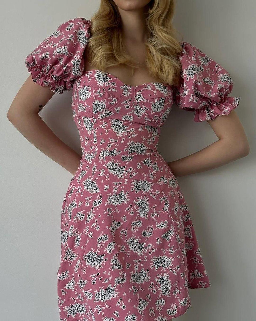 Seductive Blossom Pattern Envelop Blossom Dress