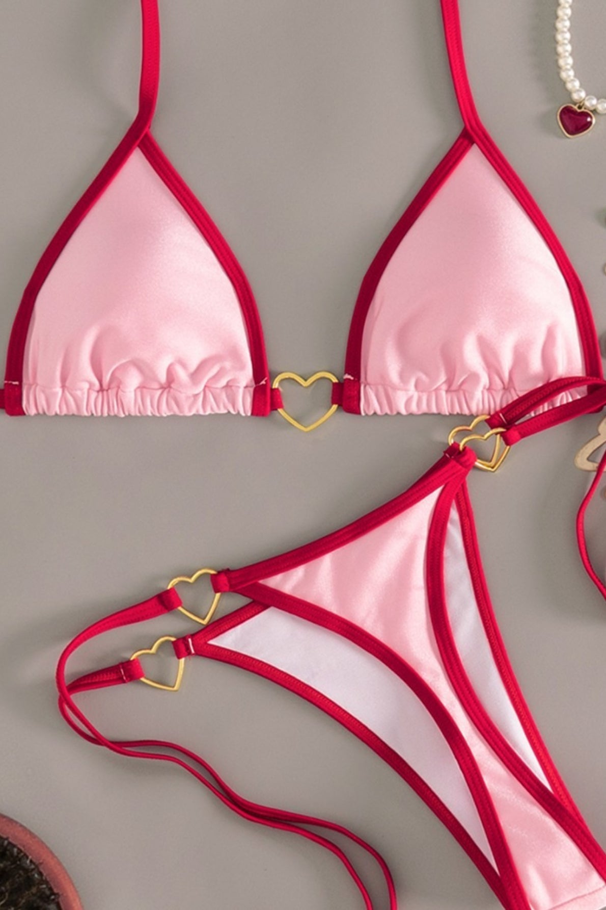 Colorblock Heart Tie Backless Bikini Set
