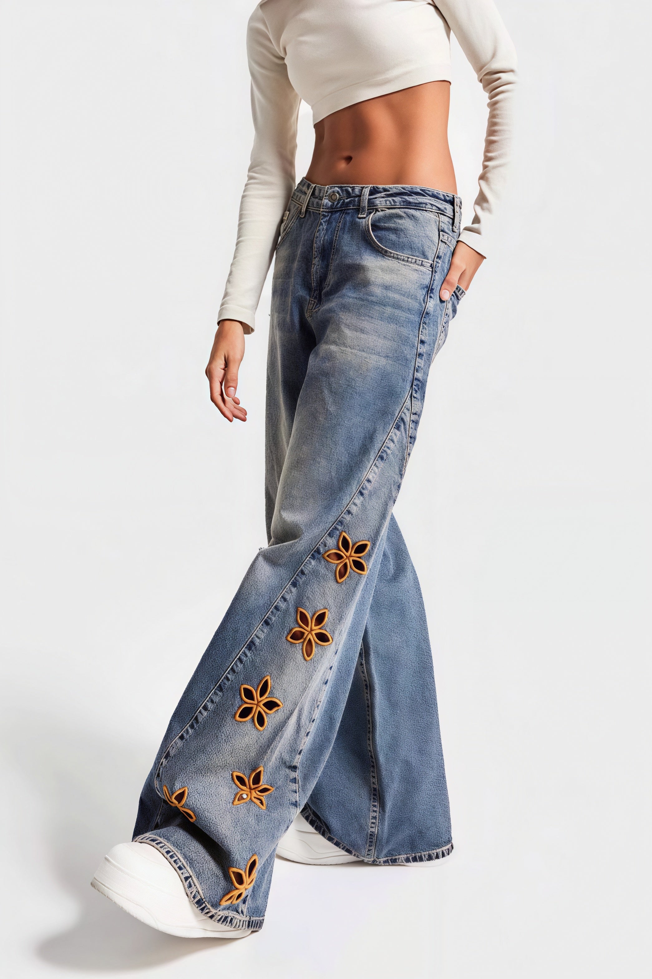 Floral Embroidered High Waist Jeans