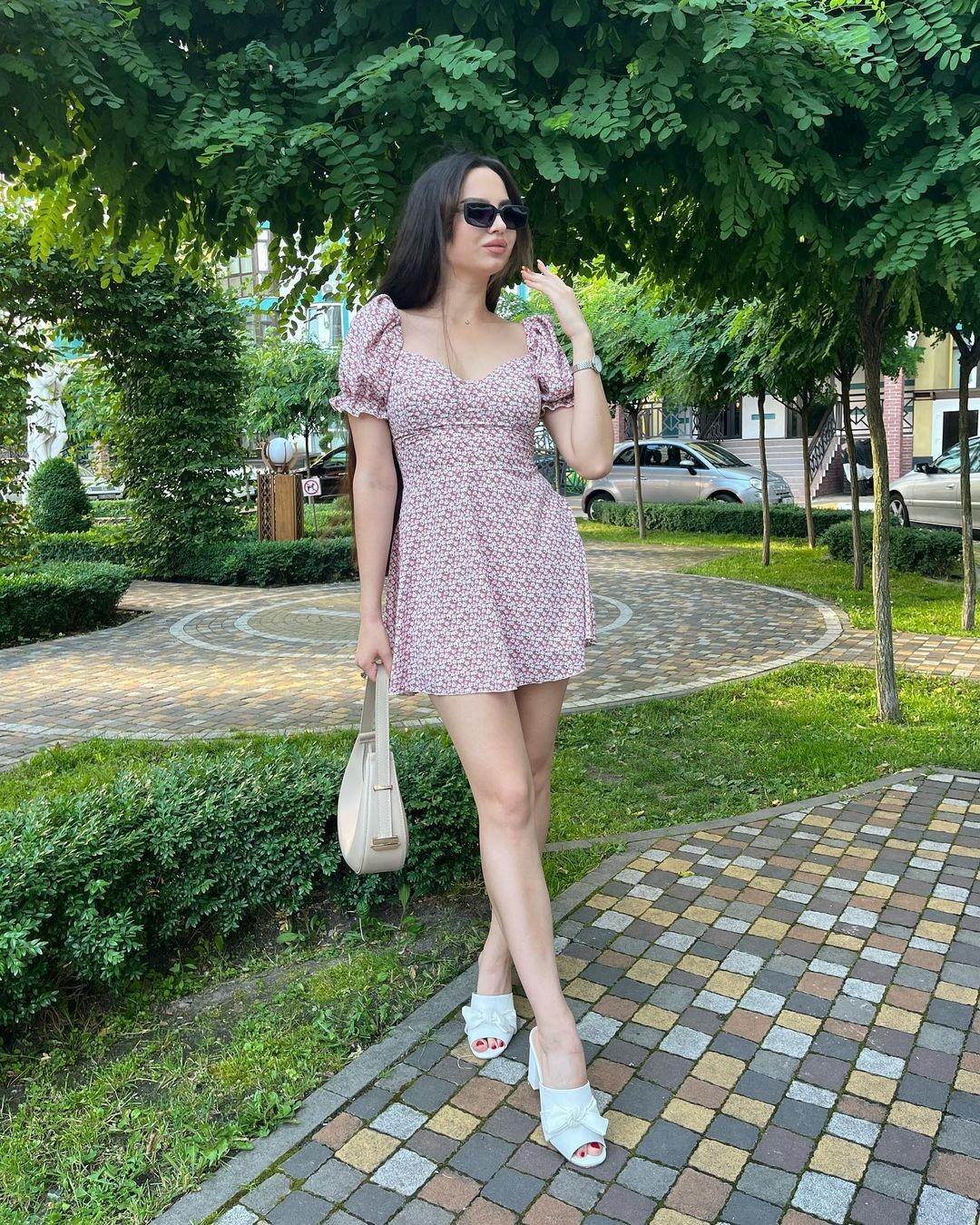 Seductive Blossom Pattern Envelop Blossom Dress