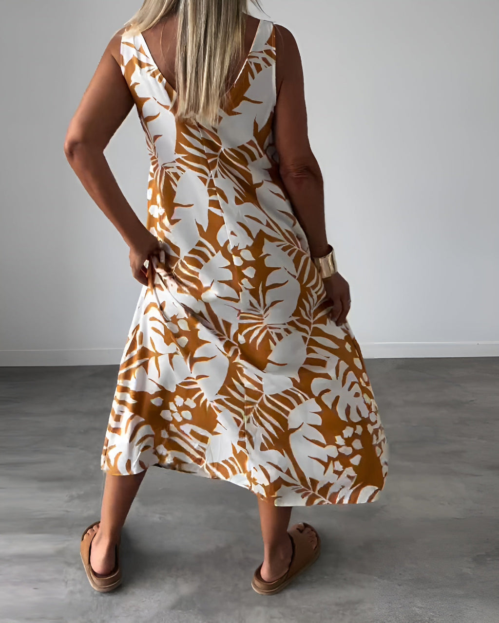 Tropical Leaf Print Halter Neck Sleeveless Swing Casual Maxi Dress