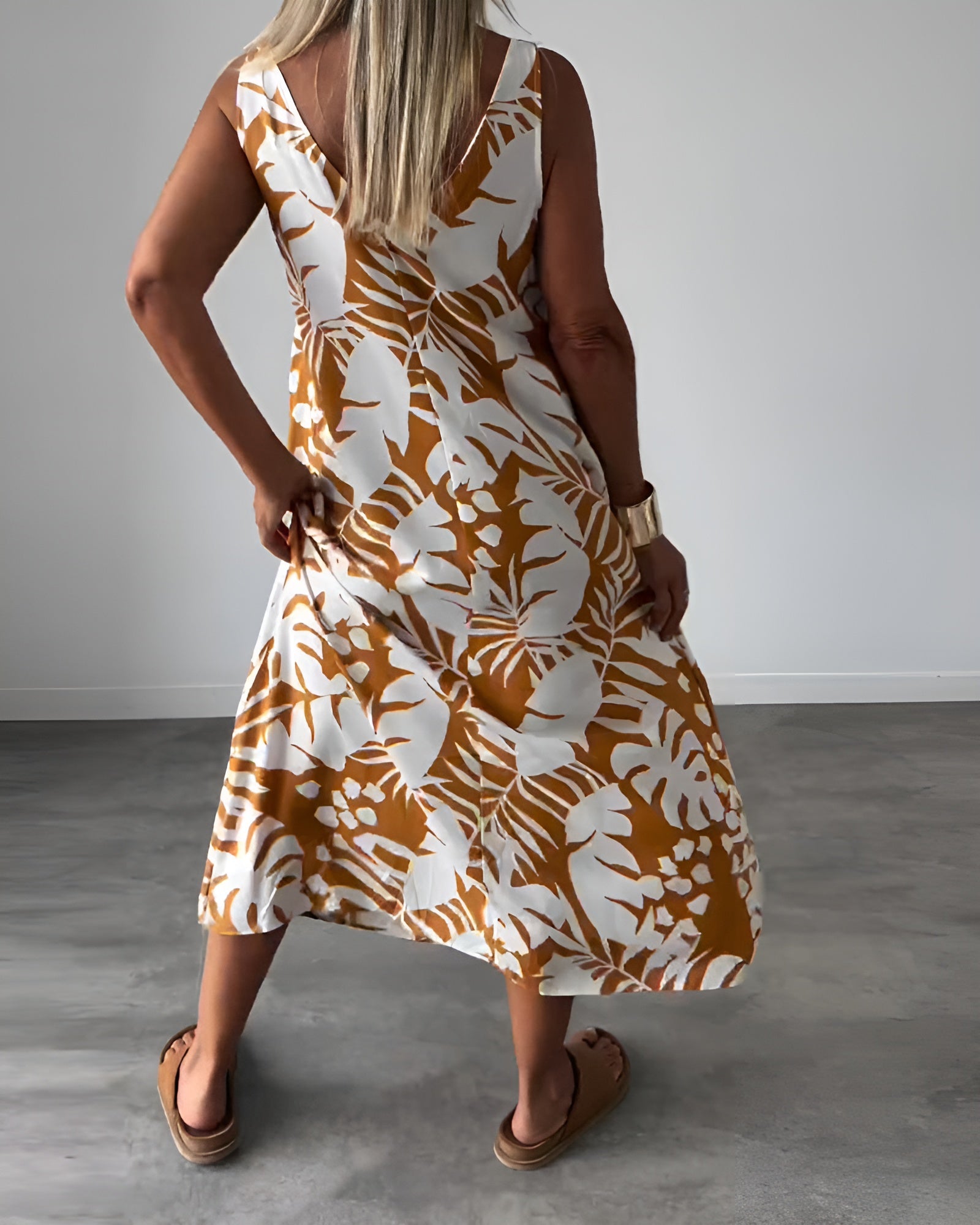 Tropical Leaf Print Halter Neck Sleeveless Swing Casual Maxi Dress