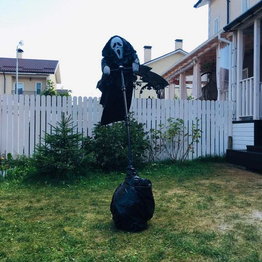 Ghostface Scream Scarecrow: Towering Outdoor Halloween Yard Decoration