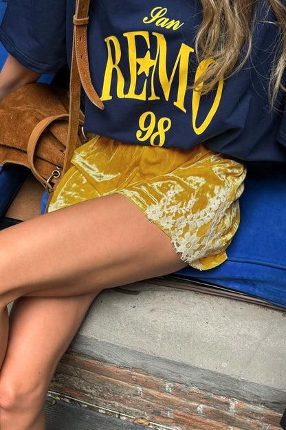 Vintage Lace Splice Velvet Loose Shorts