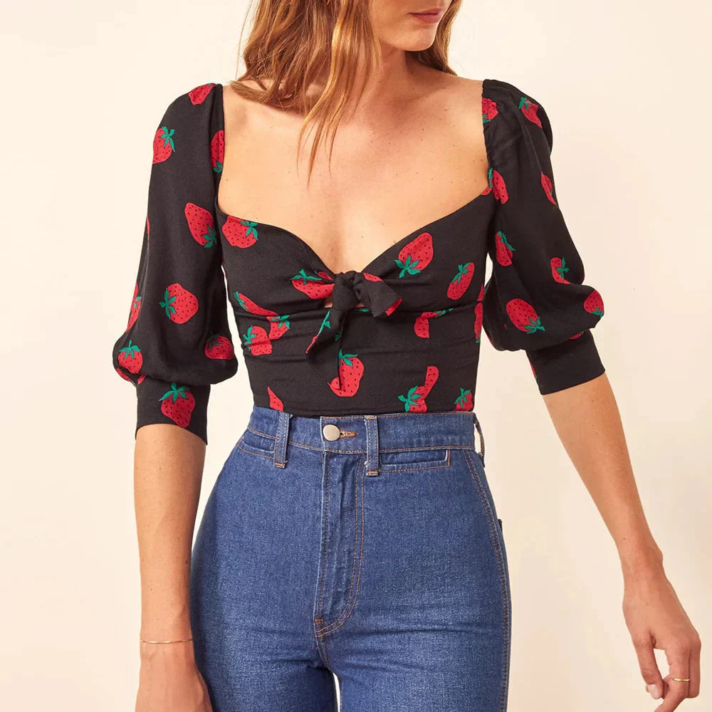 Strawberry Print Sweetheart Neck Slim Smocked Puff Bloshope