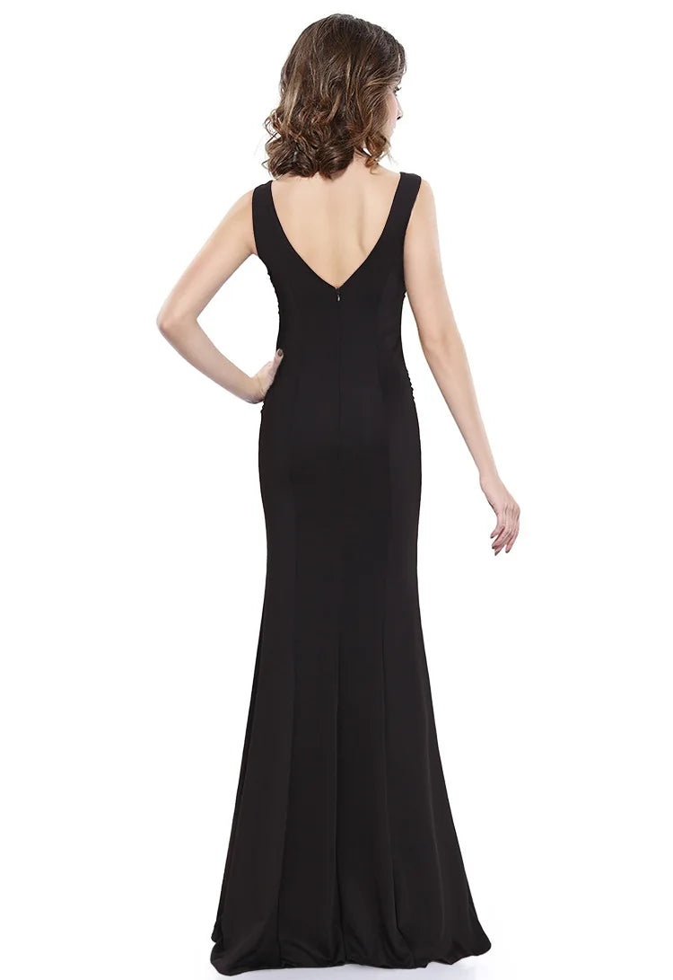 Woman wearing Black Lace Mermaid Evening Gown from Hicosy — view 2