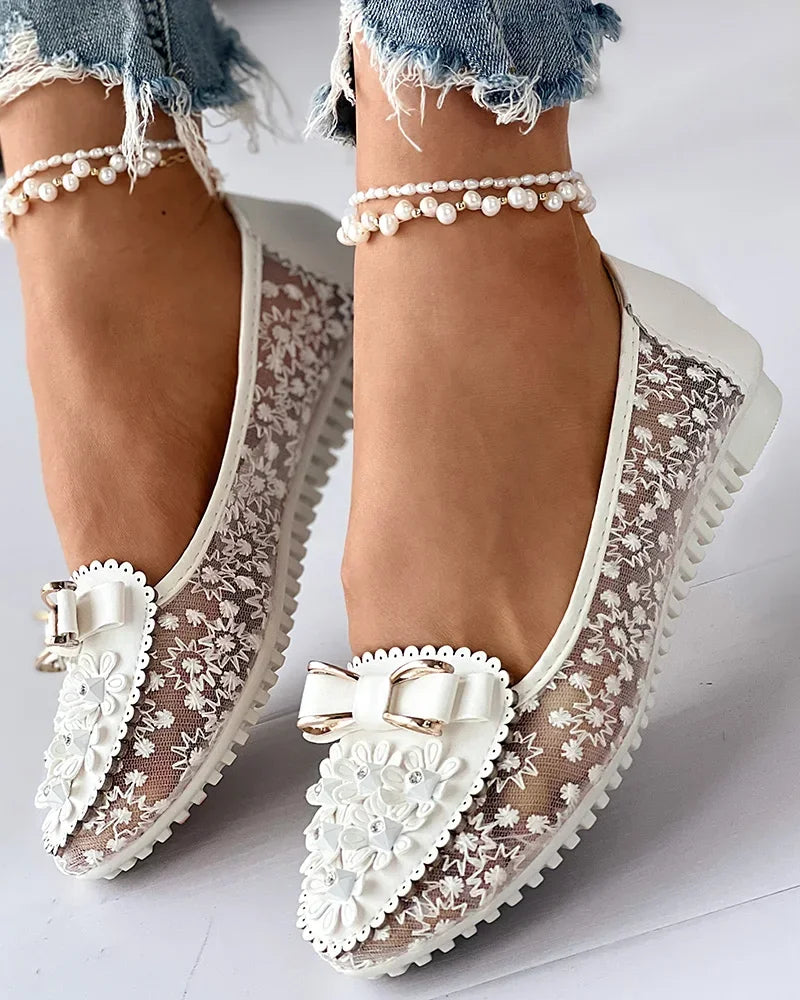 Floral Lace Embroidered Bow Buckle Round Toe Ballet Flat