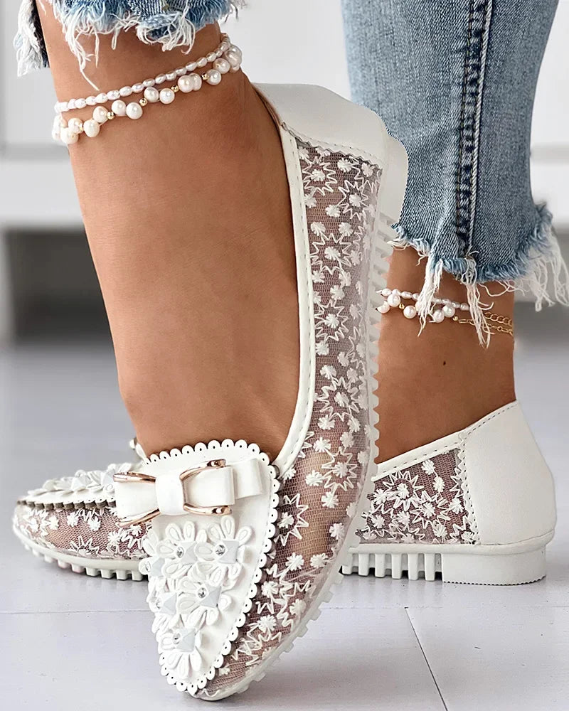 Floral Lace Embroidered Bow Buckle Round Toe Ballet Flat