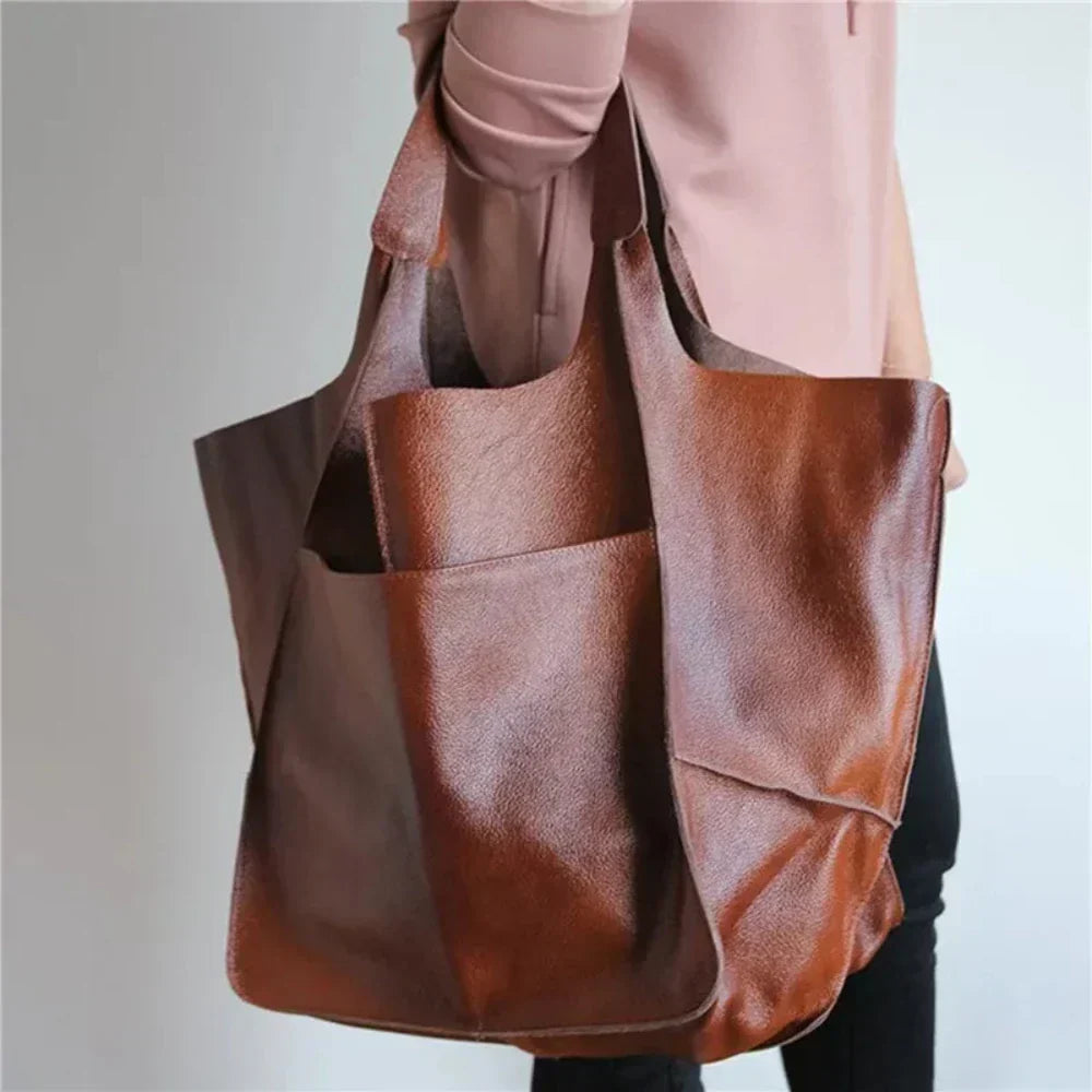 Laura’S Timeless Allure | Vintage Bag