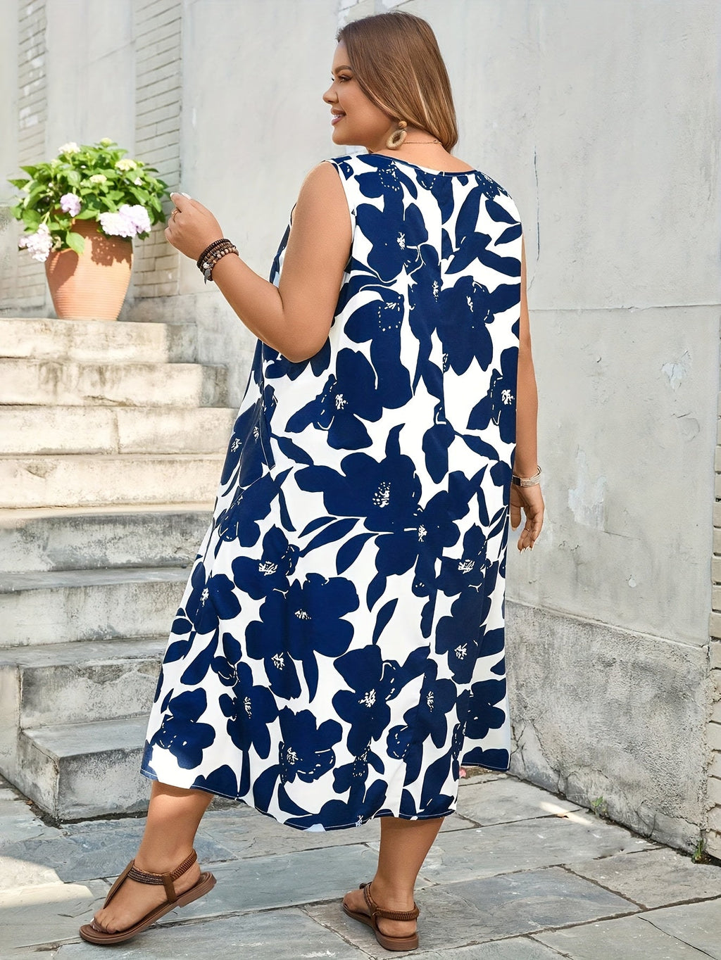 Plus Size Sleeveless Floral Midi Dress