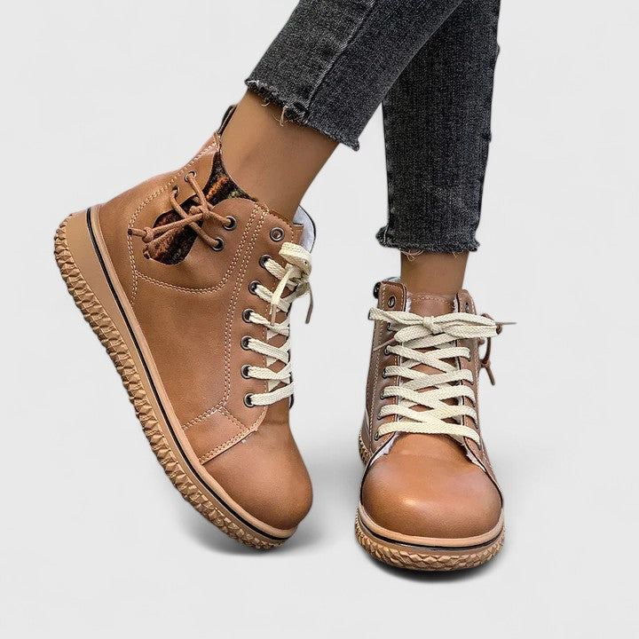 Lace Up Leather Round Toe Flatform Ankle Boot