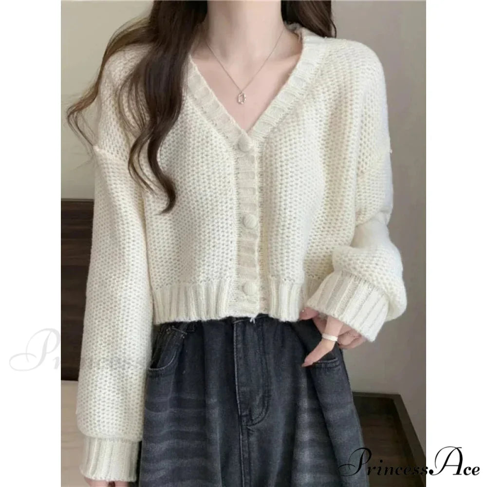 Button-Up V-Neck Charming Informal Knit Cardigan