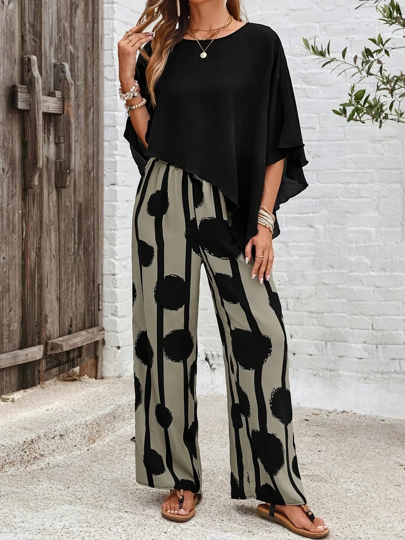 Mila | Women’S Asymmetric Top And Printed Pant Set