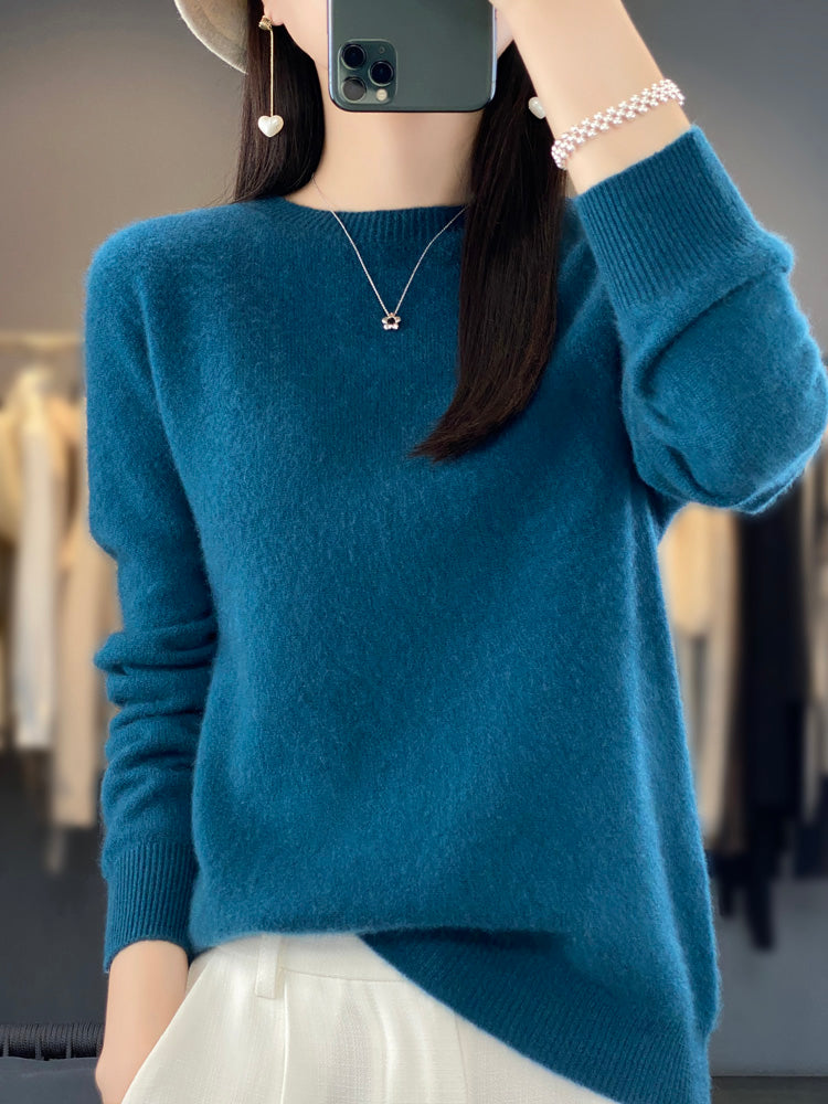 Rizalinda | Women's Crew Neck Wool Knit Sweater