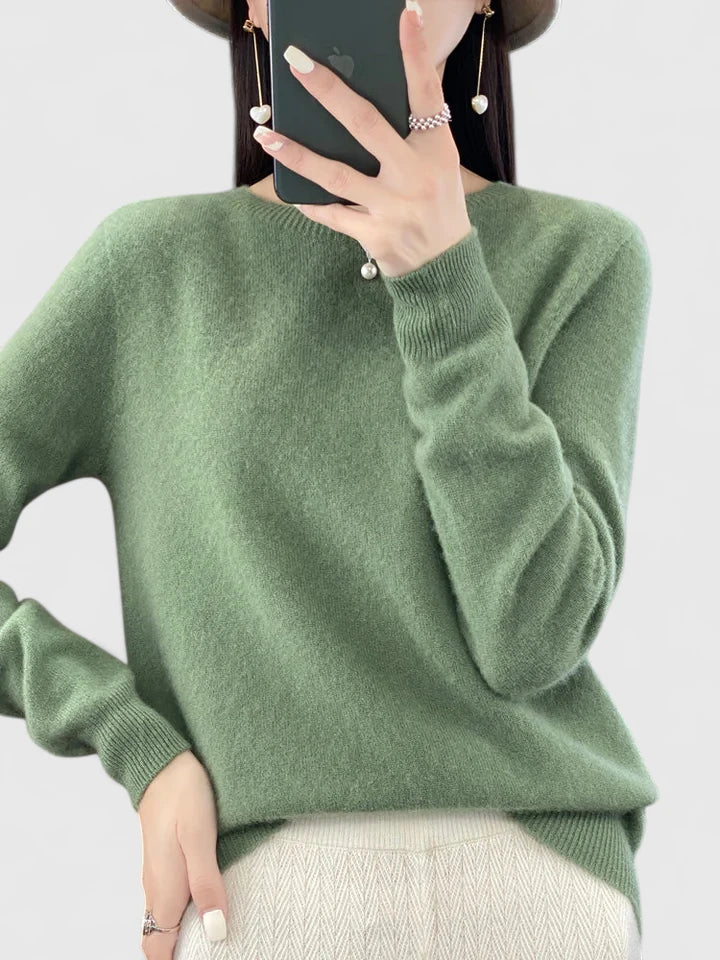 Rizalinda | Women's Crew Neck Wool Knit Sweater