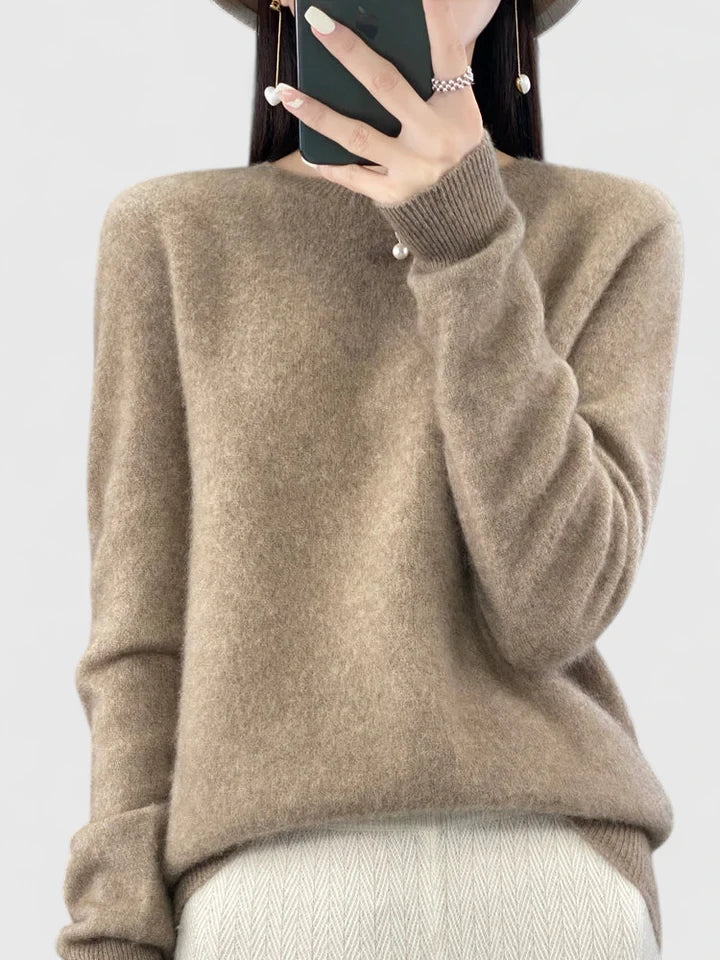 Rizalinda | Women's Crew Neck Wool Knit Sweater