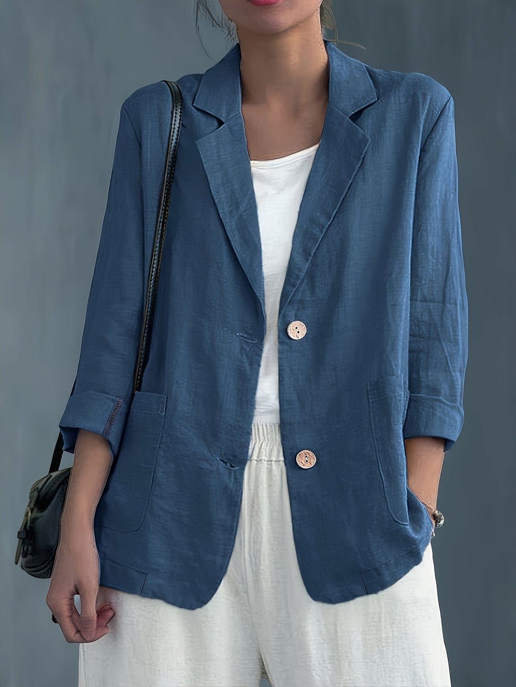 Tailored Linen Blazer with Patch Pockets for Casual Style