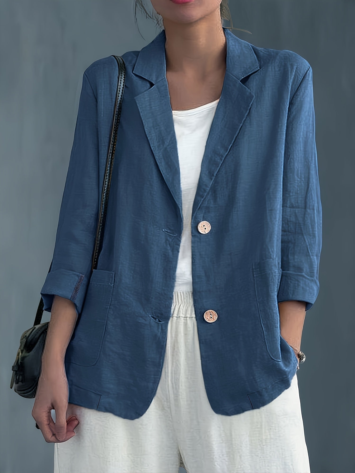 Tailored Linen Blazer with Patch Pockets for Casual Style