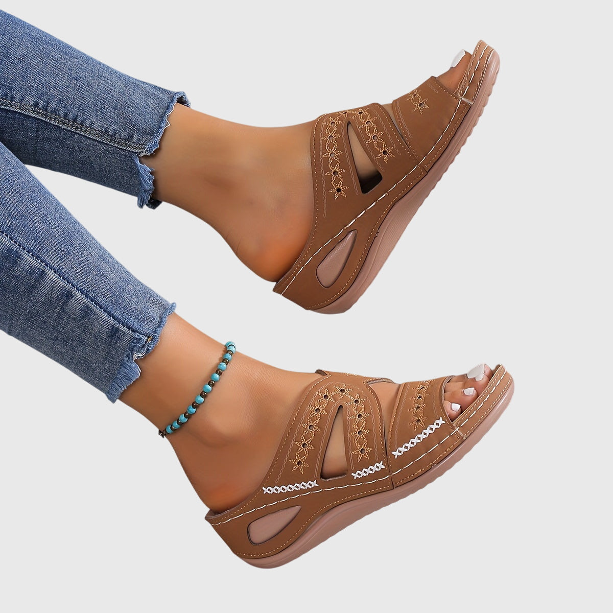Noëlle Lightweight Sandals