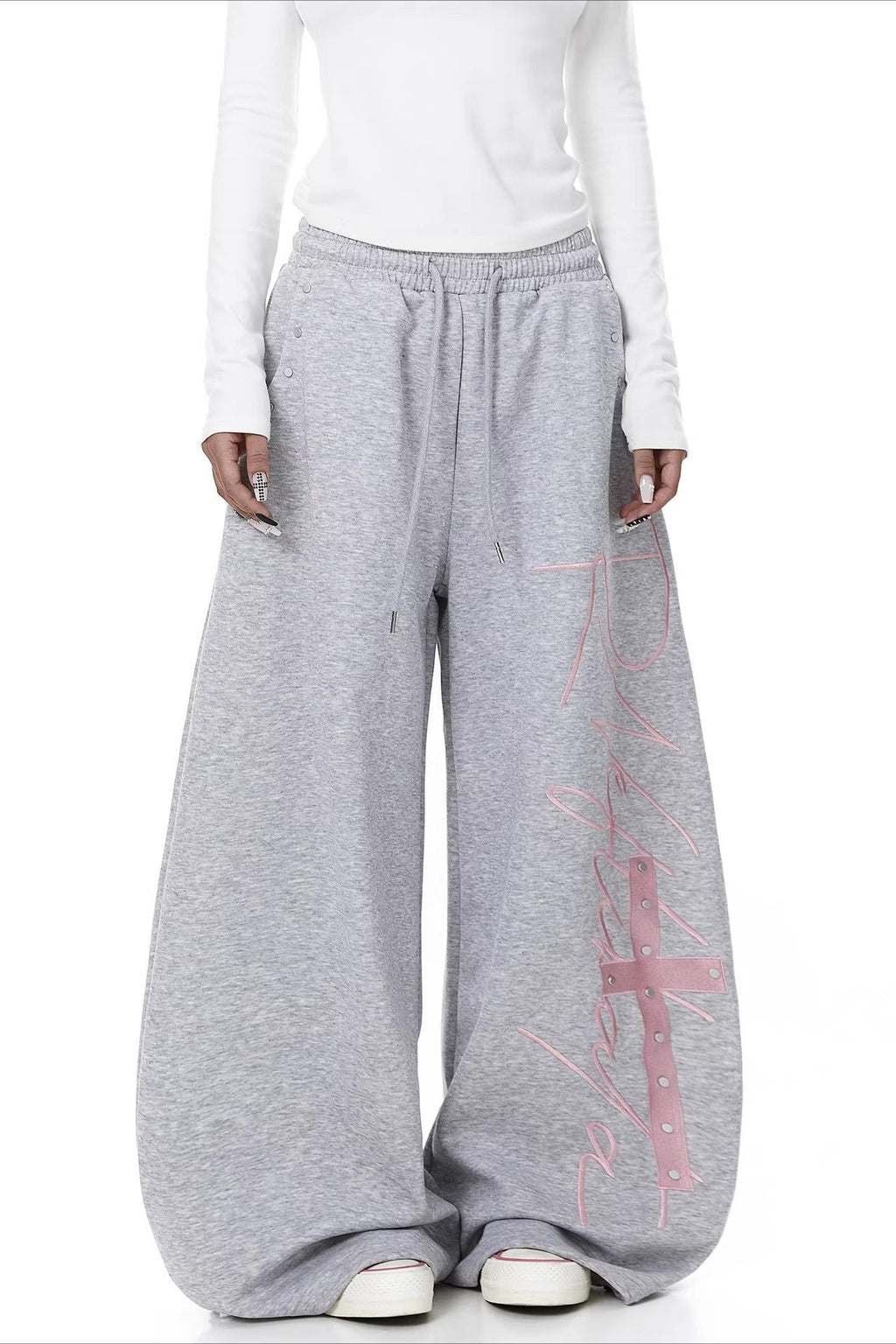 Contrast Print Curved Leg Wide Pants