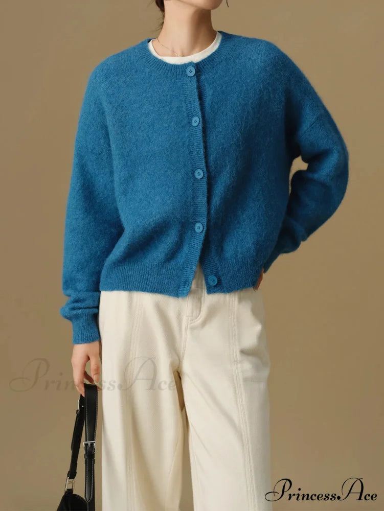 Flexible Circular Neck Winter Knitted Cardigan for Women