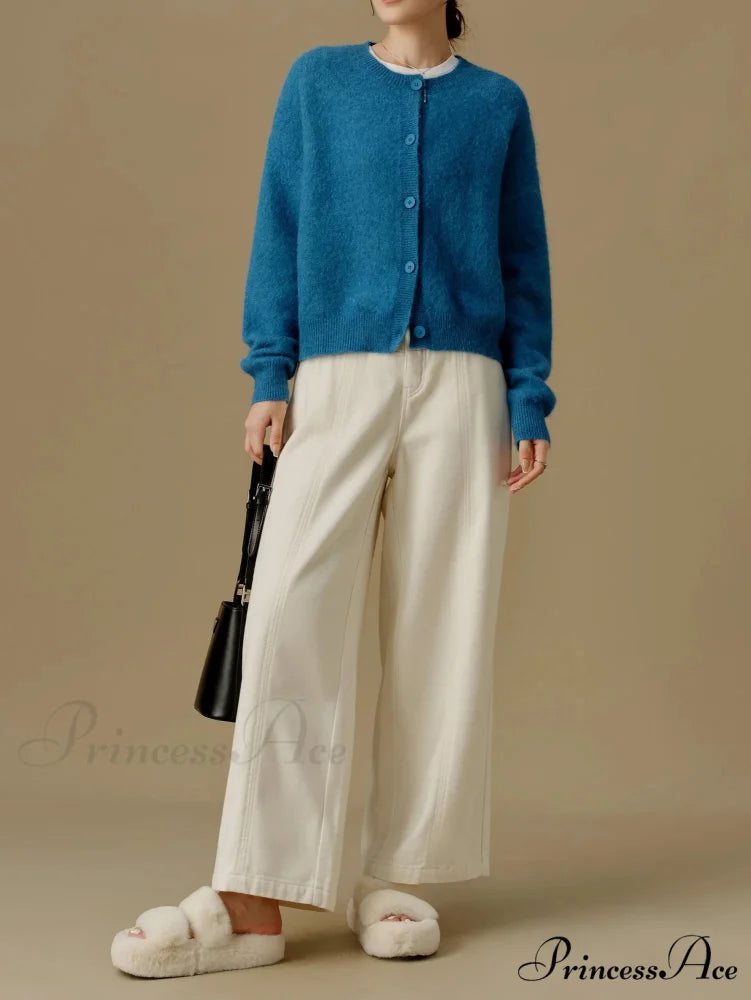 Flexible Circular Neck Winter Knitted Cardigan for Women