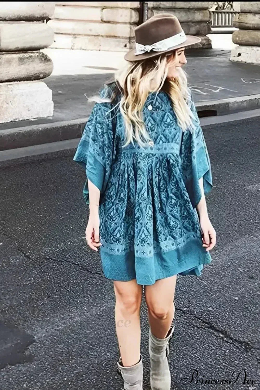 Green Floral Print Loose O-neck Batwing Sleeve Mini Boho Dress