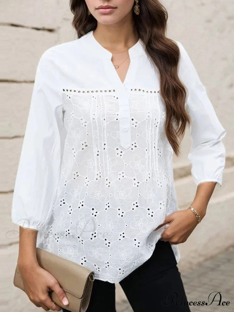 Pleated Lace Insert V-neck 3/4 Sleeve Blouse

Modified Title: Folded Lace Insert V-neck Three-Quarter Sleeve Top