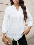 Pleated Lace Insert V-neck 3/4 Sleeve Blouse

Modified Title: Folded Lace Insert V-neck Three-Quarter Sleeve Top