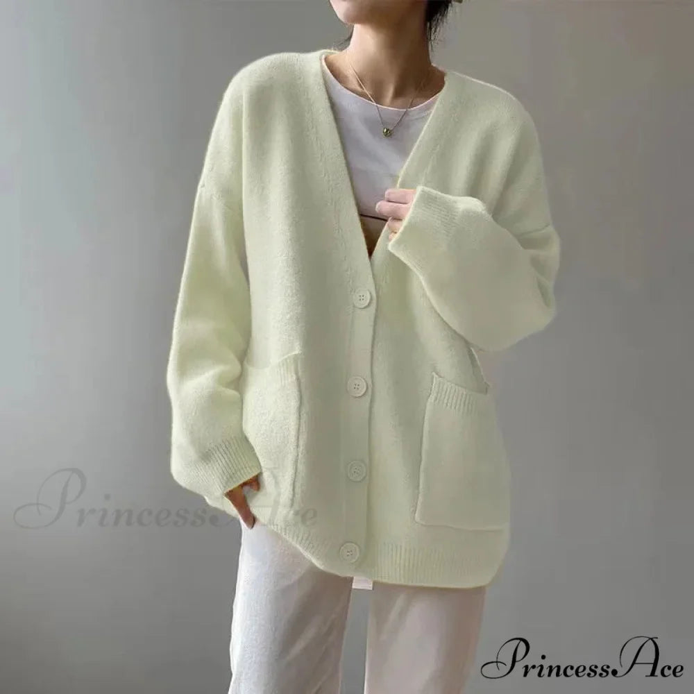 Sluggish Breeze Gold Solo-Buttoned Knitted Cardigan