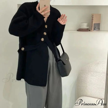 V-Neck Solid Simplicity Office Lady Autumn Knit Cardigan
V-Neck Stable Minimalist Professional Woman Fall Knit Cardigan