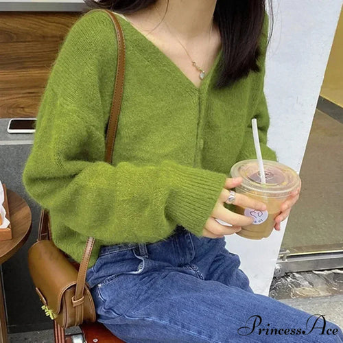 Verdant V-Neck Extended Sleeve Solitary Fastened Knitted Cardigan