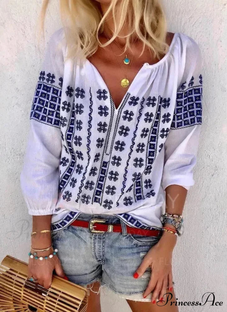 White Cotton Embroidery V-Neck Loose Pullover Boho Blouse

Modified Title: Ivory Cotton Stitching V-Neck Baggy Jumper Bohemian Top